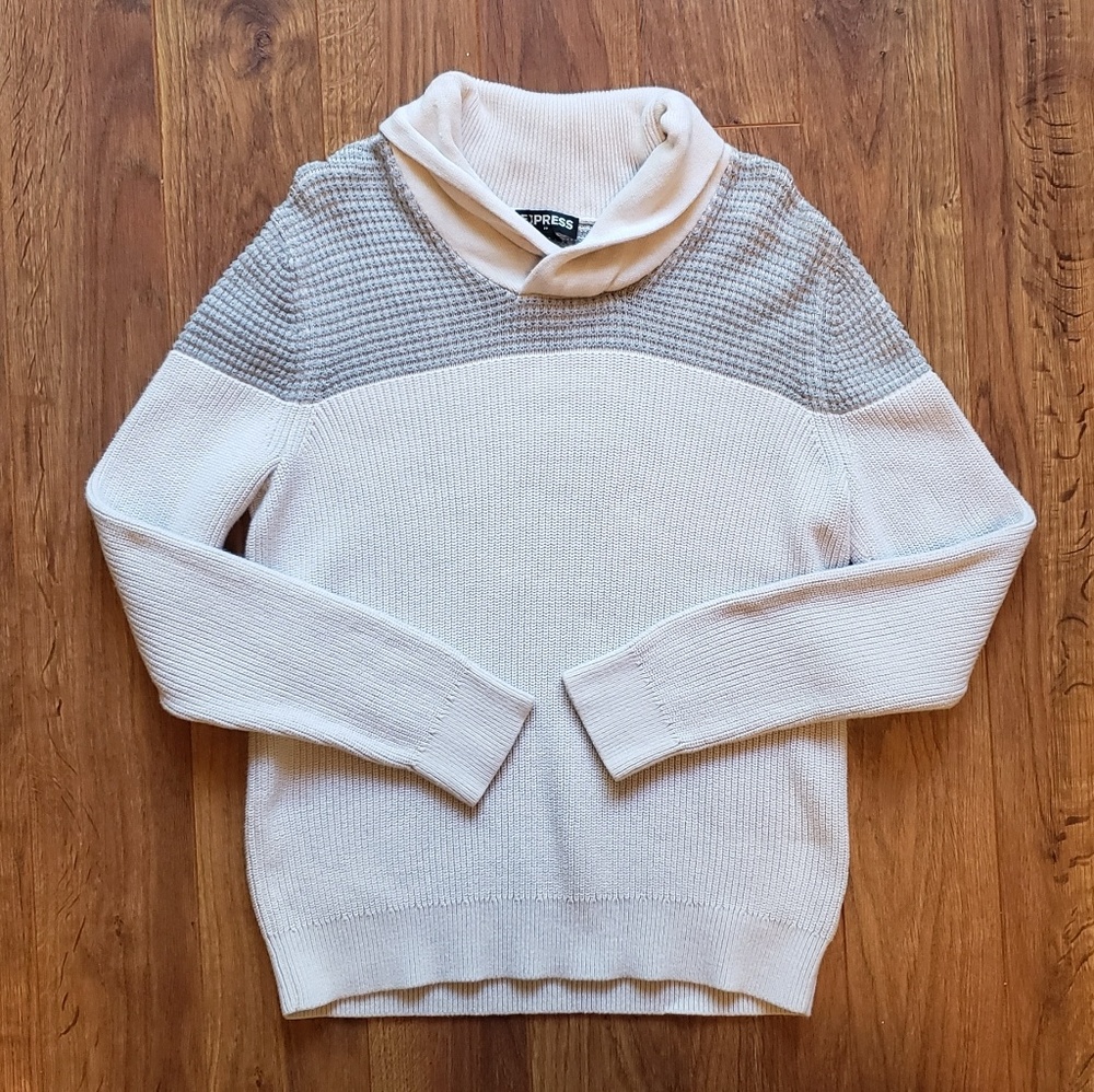 NWOT - EXPRESS Men's Gray & White Sweater
